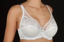 Reggiseno Con Ferretto Senza Imbottitura Coppa C-E Selene Art. Mariluz 9 Reggiseno Con Ferretto Senza Imbottitura Coppa C-E Selene Art. Mariluz -Intimo Outlet Negozio mariluz blanco web ret mariluz c